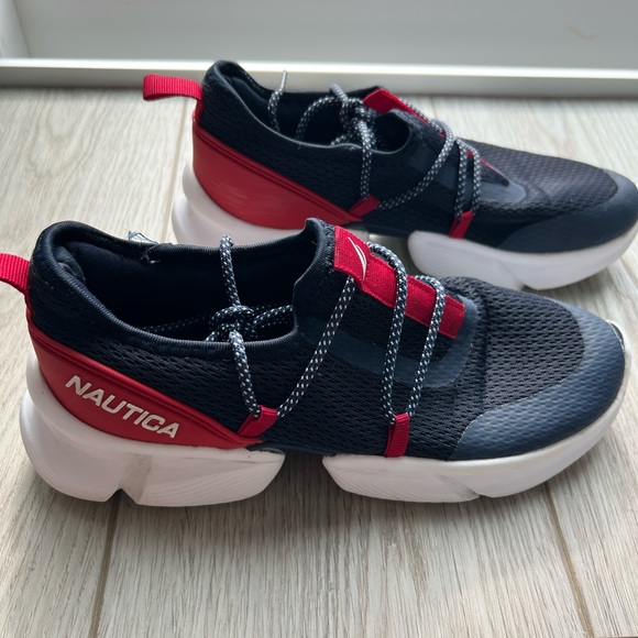 Nautica Shoes - ✨ Final Sale✨  women’s shoes. Navy with red trim size 7